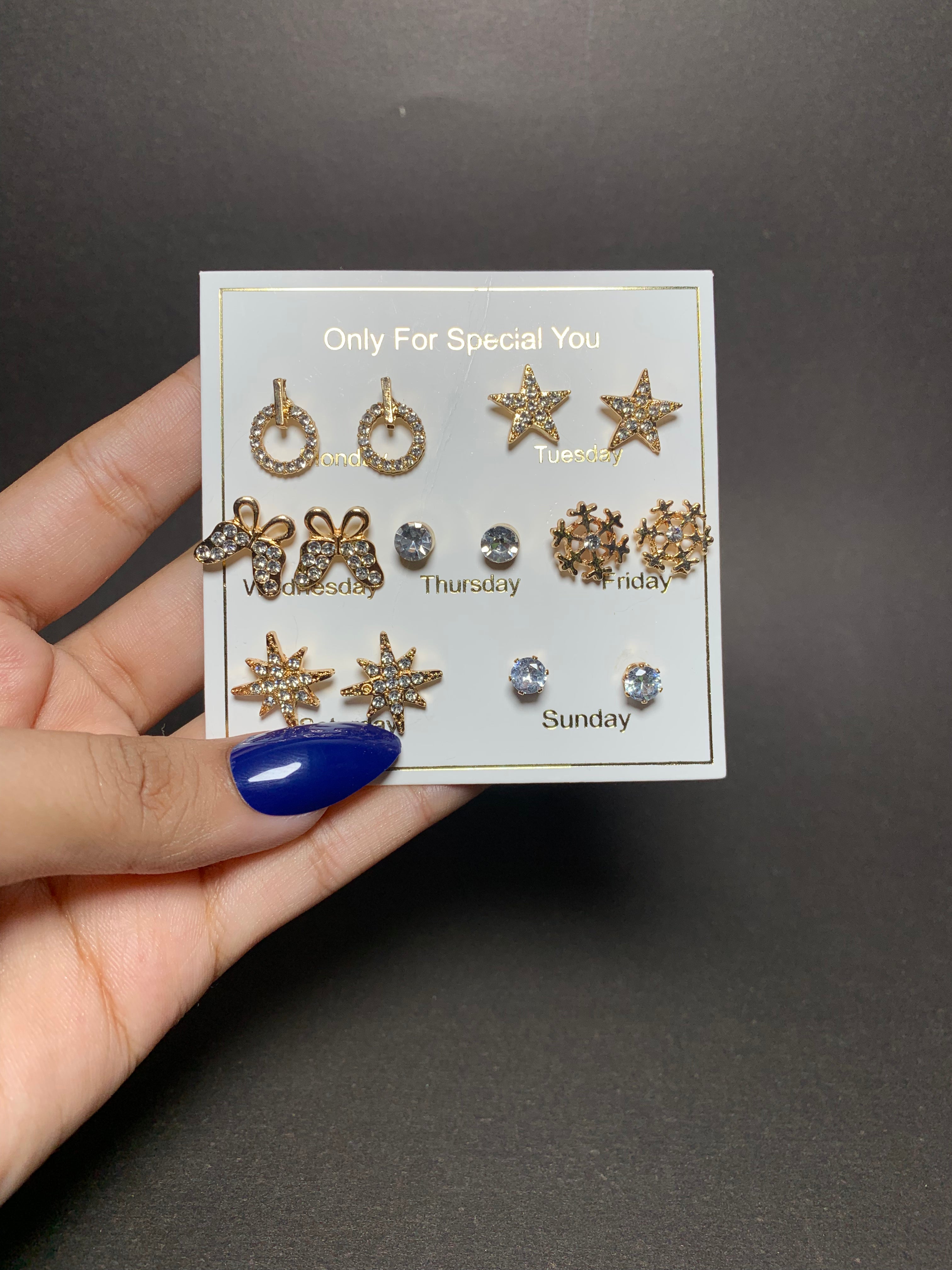 Week Stud Earrings Set