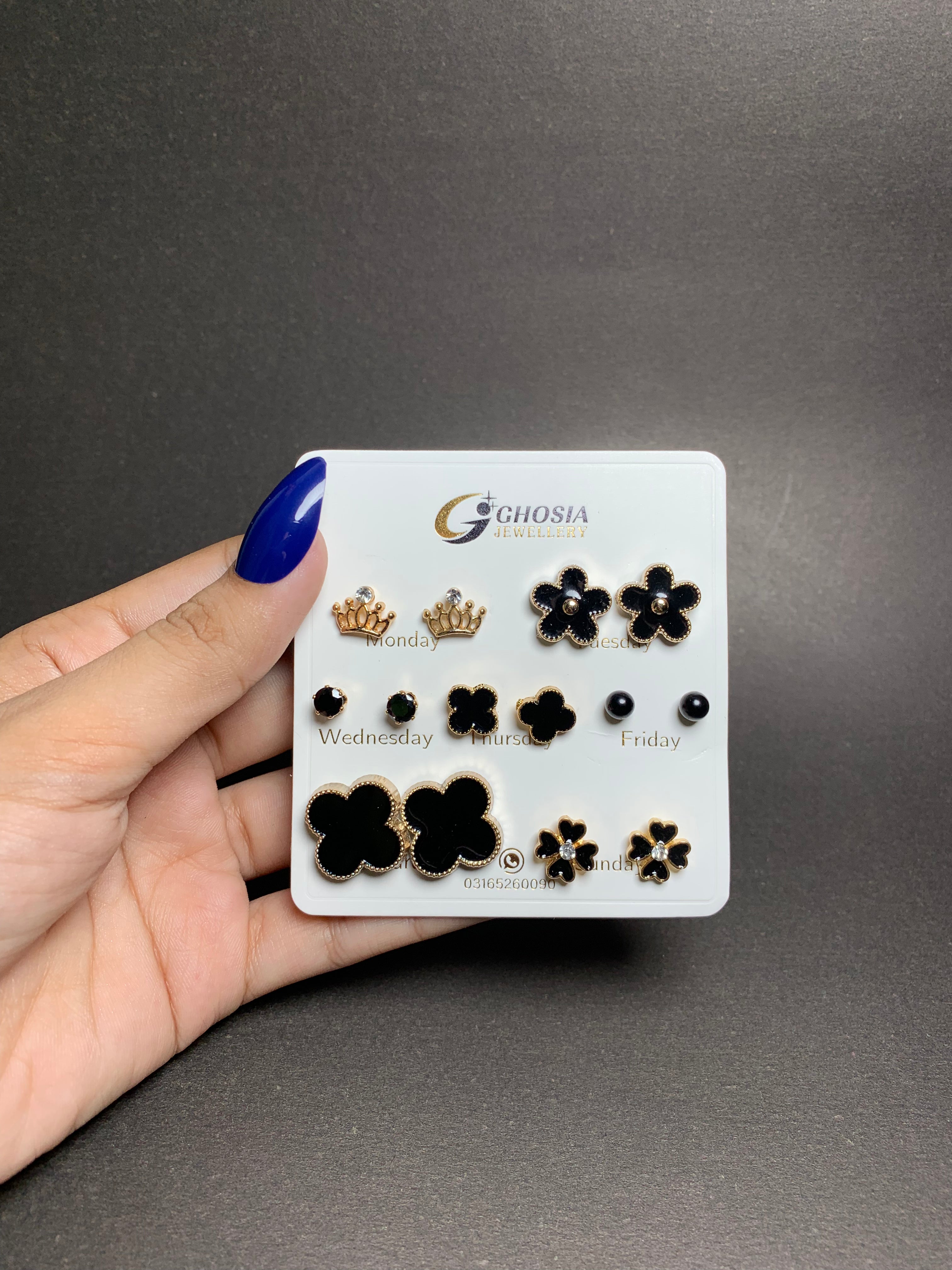 Week Stud Earrings Set