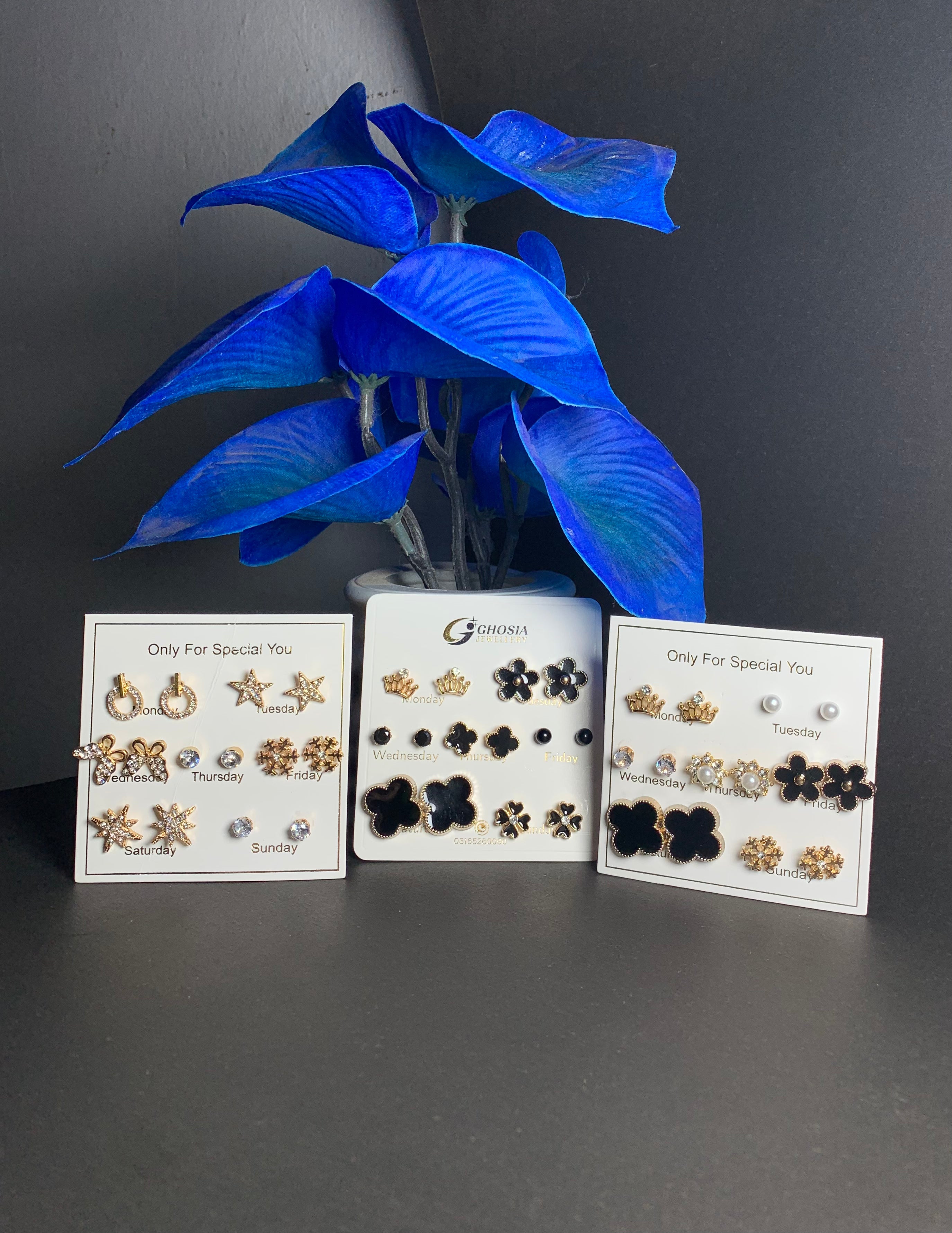 Week Stud Earrings Set